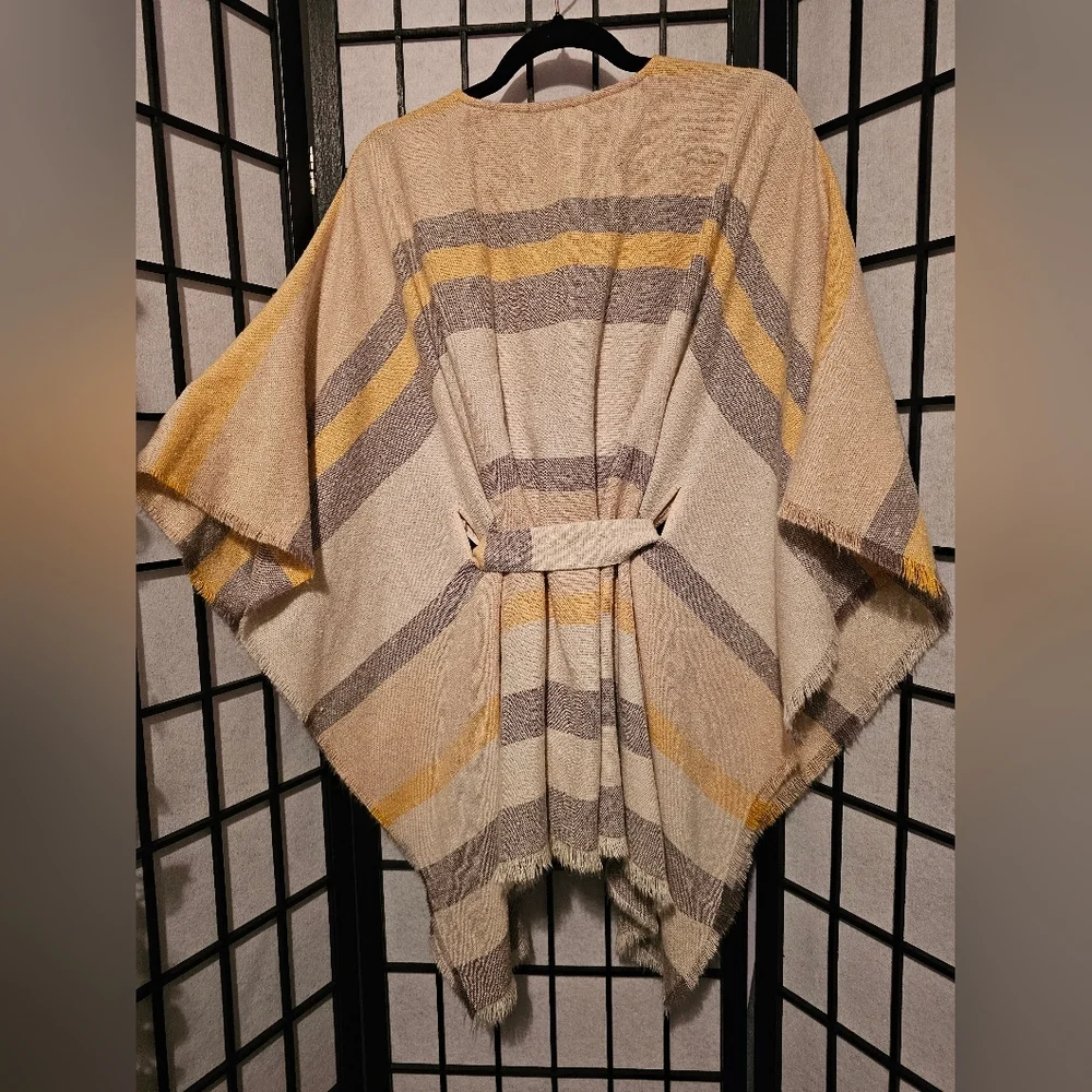 Shyanne Country Wear Neutral Striped‎ Cape Shawl Knit Cardigan Womens Boho Chic